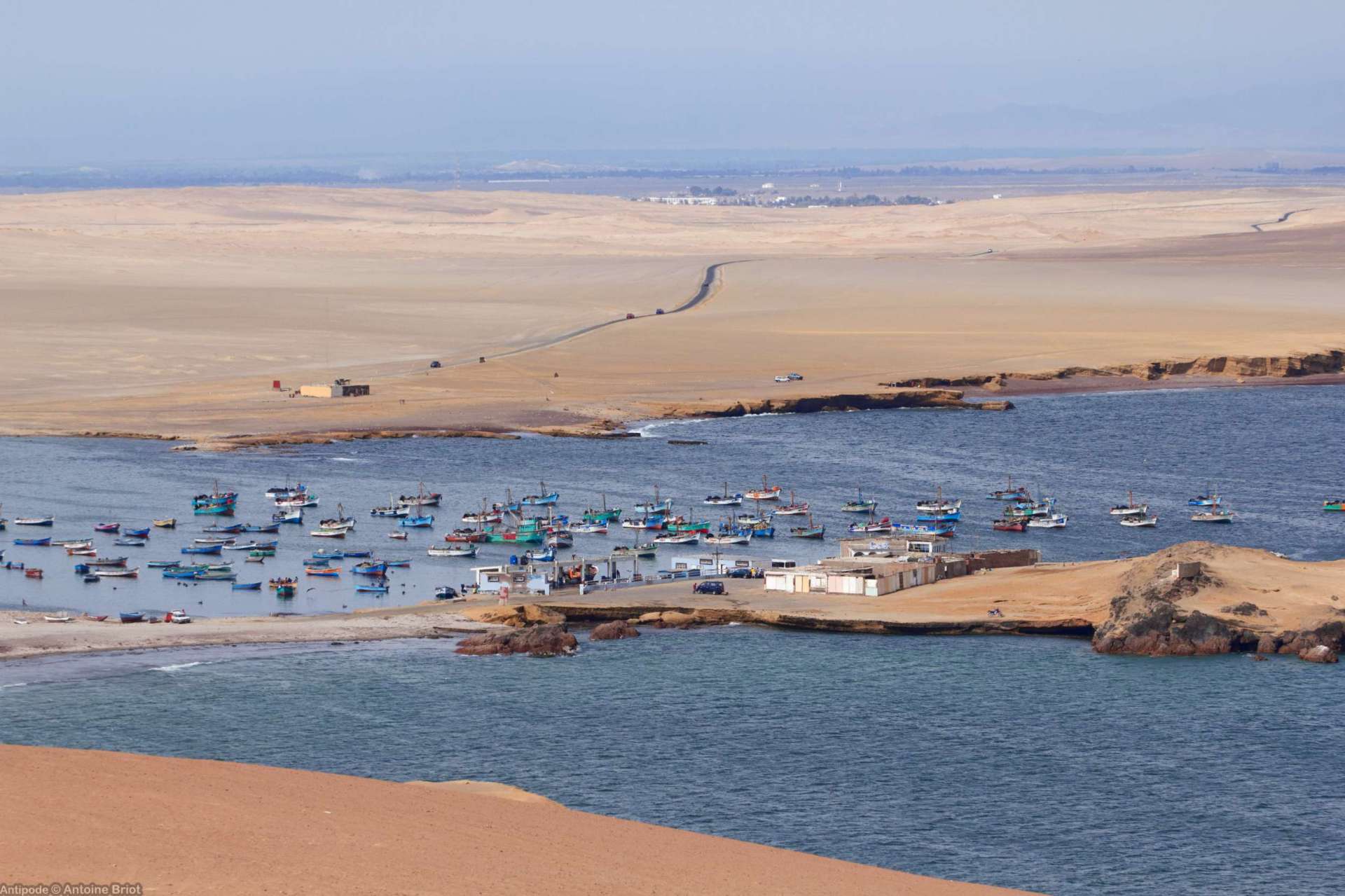 Full Day: Playa La Mina, Lagunillas, Playa Roja, La Catedral, Chincha - Imagen 5